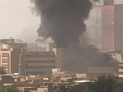 CLEAN:Fifteen killed in Baghdad bank siege: officials News Clip