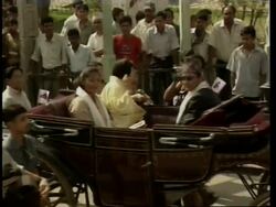 Sir Edmund Hillary joins Everest mountaineers in carriage procession News Clip