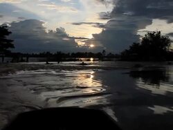 Sunset water play. Stock Footage