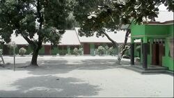 Volcanic ash from Mount Kelud eruption closes three international airports News Clip