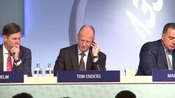 CLEAN : Airbus net profits soar to 2.7 bn euros on rising orders News Clip