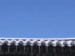 Shot of snowy roof tiles at Magoksa temple Stock Footage