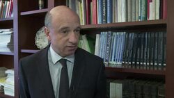 CLEAN: French film producer's family hopes for Irishman's extradition News Clip