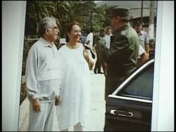 Photo exhibition with picture of Fidel Castro looking healthier than other pix Instructional Video