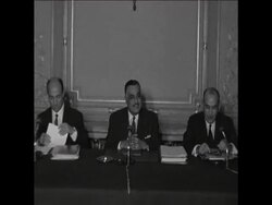 SYND 01/11/67 NASSER AND RIAD MEET WITH UAR CABINET News Clip