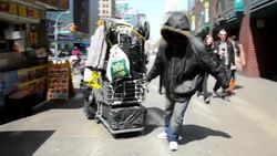 VOICED : Los recicladores de Nueva York News Clip