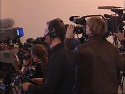 Russian president meets Merkel, presser, postpones Iran trip by a day News Clip