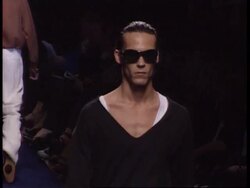 Ready to wear Spring Summer '03 in Paris - Menswear Instructional Video