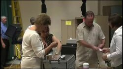 Voters go to polls in Florida primary, Romney expected to do well News Clip