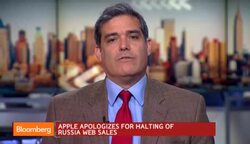 Apple Stops Online Sales in Russia Over Ruble Fluctuation News Clip