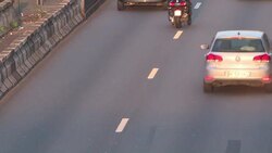 CLEAN : Smog choked Paris forces half of cars off roads News Clip