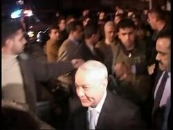 Abbas meets with Egyptian officials ahead of peace talks News Clip