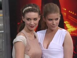 Rooney Mara, Kate Mara at the 'A Nightmare On Elm Street' Premiere at Hollywood CA. (Footage by WireImage Video/GettyImages) Stock Footage
