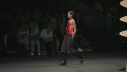 A faux fight breaks out at Opening Ceremony LA fashion show Instructional Video