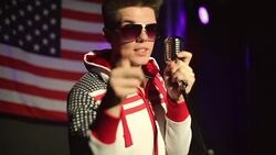 good contact with his audience Stock Footage