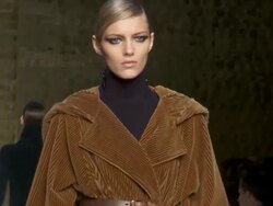 EVENT CAPSULE CLEAN: MAX MARA: Milan Fashion Week A/W 2010 Stock Footage