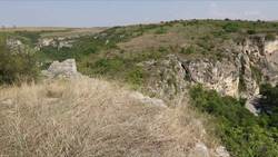 Bulgaria, Ivanovo Rock Monastery - Saint Mochael the Archangel Instructional Video