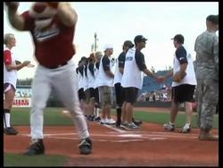 Carrie Underwood, Jason Aldean, more play softball for charity Instructional Video