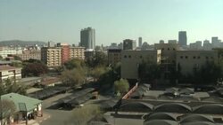 Obama's helicopter flies over Pretoria hospital where Mandela is being treated Instructional Video