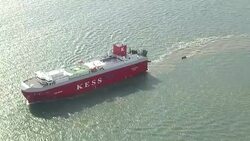 Greenpeace protesters board cargo ship to stop delivery of Volkswagen diesel cars to UK News Clip