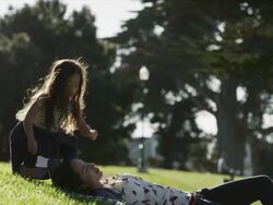 USA, California, San Francisco, Alamo Square Park, Mother with daughter (4-5) in park Stock Footage