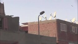 Local residents clash with Morsi supporters marching in Cairo Instructional Video