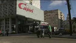 VOICED : Boom turistico en Cuba eleva tarifas de hoteles pero no calidad News Clip