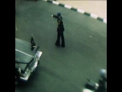 SYND 8 3 79 PRESIDENT CARTER WELCOMED BY PRESIDENT SADAT News Clip