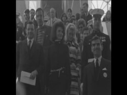 SYND 08 10 67 JACKIE KENNEDY VISITS US PAVILION AT EXPO '67 IN MONTREAL News Clip