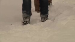 Migrants cross illegally from Italy to France via Alps Instructional Video