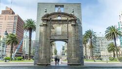 Gateway of the Citadel (known as 'Puerta de la Ciudadela') in Plaza Independencia, Montevideo downtown, Uruguay Stock Footage