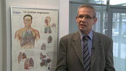 CLEAN : Mandela back in hospital with lung News Clip