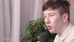 Barry Keoghan On Meeting His "Hero" Leonardo DiCaprio | Spirit Awards 2018 News Clip