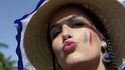 VOICED : El Mundial en fotos: dia 9 News Clip