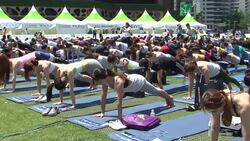 CLEAN : Yogis celebrate the first International Yoga day in Seoul News Clip