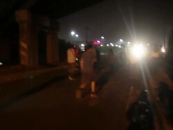 Police fire tear gas at protesters Ferguson, Mo. Stock Footage