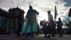 CLEAN : Guatemalans celebrate presidents resignation News Clip