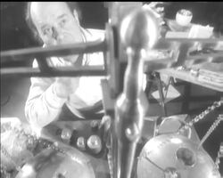 LOUIS OSMAN GOLD EXHIBITION News Clip