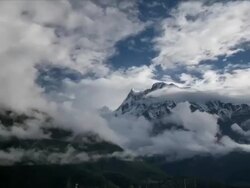 T/L cloud over Tilicho Peak Dusk, Himalayas Stock Footage