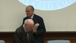 CLEAN : Italy stability dividend lowers borrowing News Clip