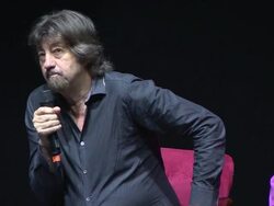 INTERVIEW - Trevor Nunn on the continuing relevance of the show at 'Cats' Photocall Stock Footage