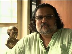 Gandhi's great-grandson says he's failed to raise enough to buy auction items News Clip