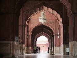 LS Corridor and archways in the Jama Masjid, a Muslim mosque / Delhi, Punjab, India Stock Footage
