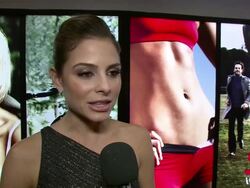 INTERVIEW: Maria Menounos talking about traveling to Kenya Ã‰ Stock Footage