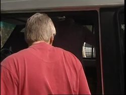 Parents of murdered British teenager visit jail, deliver letter to suspect News Clip