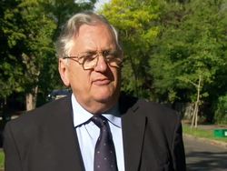 Vitamin B could aid Alzheimers victims say report News Clip