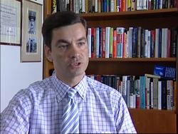 Focus shift from disaster toward upcoming elections in wake of deadly fires News Clip