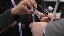 CLEAN : Wearable health and fitness tech makes a s News Clip