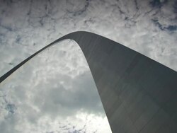 MS View of gateway arch / St Louis, Missouri, United States Stock Footage
