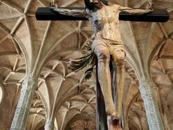 Lisbon, Jeronimos Monastery, Hieronymites Monastery (Mosteiro dos Jeronimos), Medieval Christ sculpture in the church Stock Footage